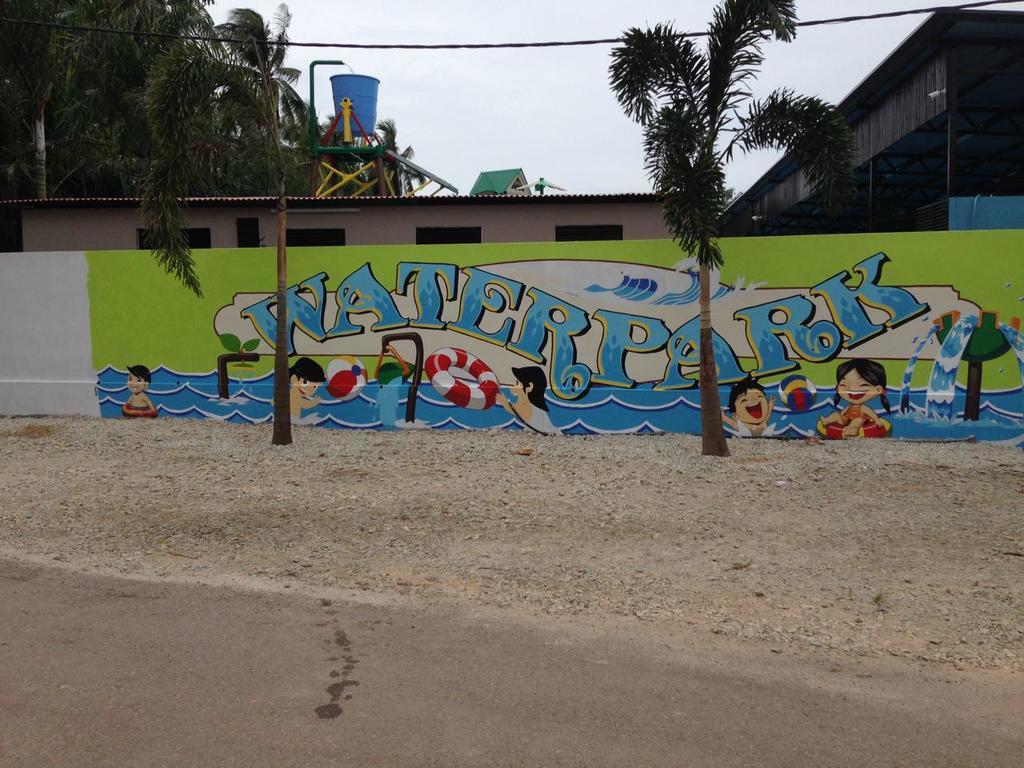 Hs Farm Waterpark Hotel Muar Esterno foto