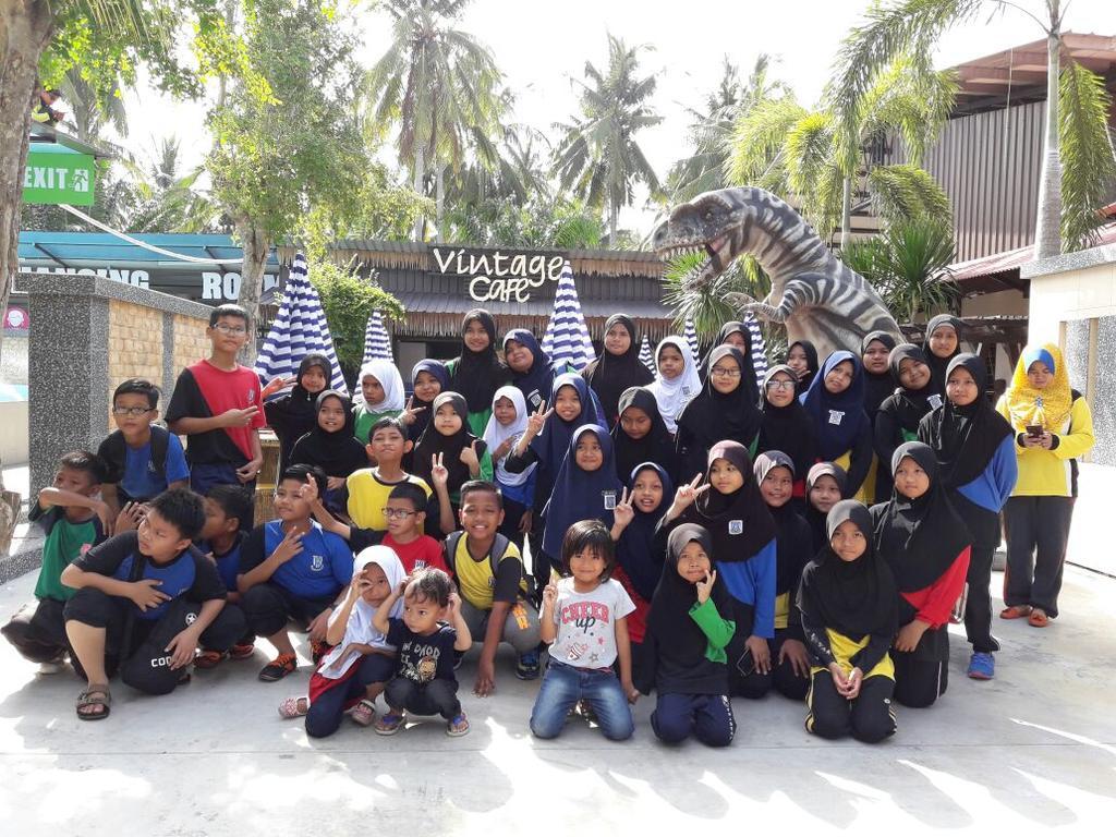 Hs Farm Waterpark Hotel Muar Esterno foto