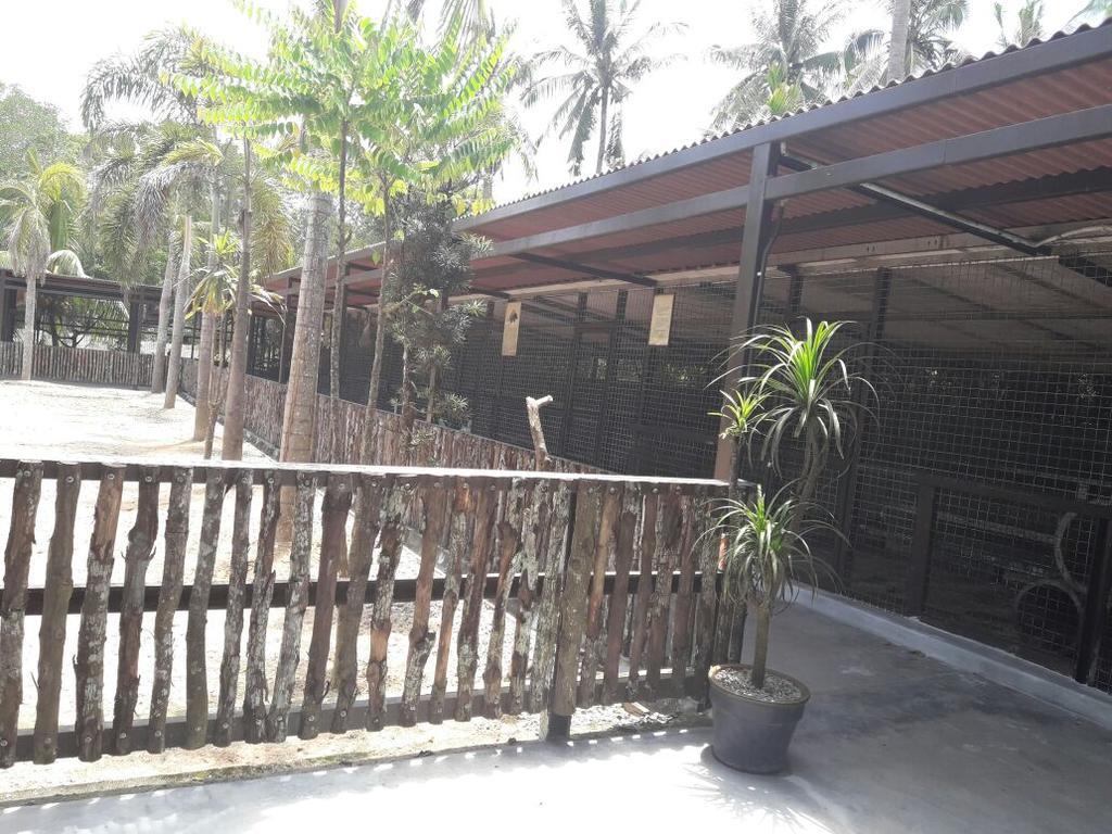 Hs Farm Waterpark Hotel Muar Esterno foto