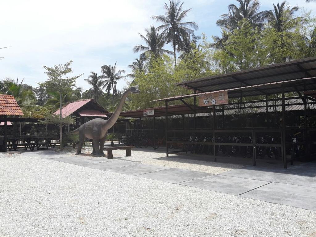 Hs Farm Waterpark Hotel Muar Esterno foto