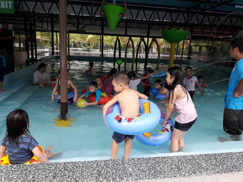 Hs Farm Waterpark Hotel Muar Esterno foto