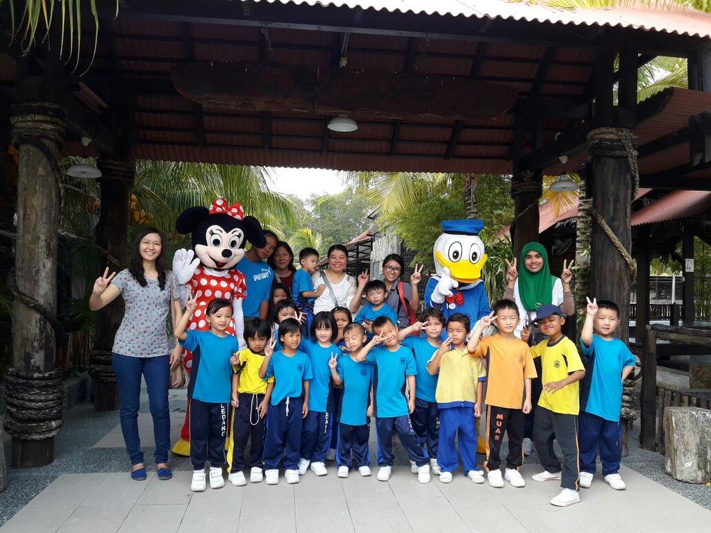 Hs Farm Waterpark Hotel Muar Esterno foto